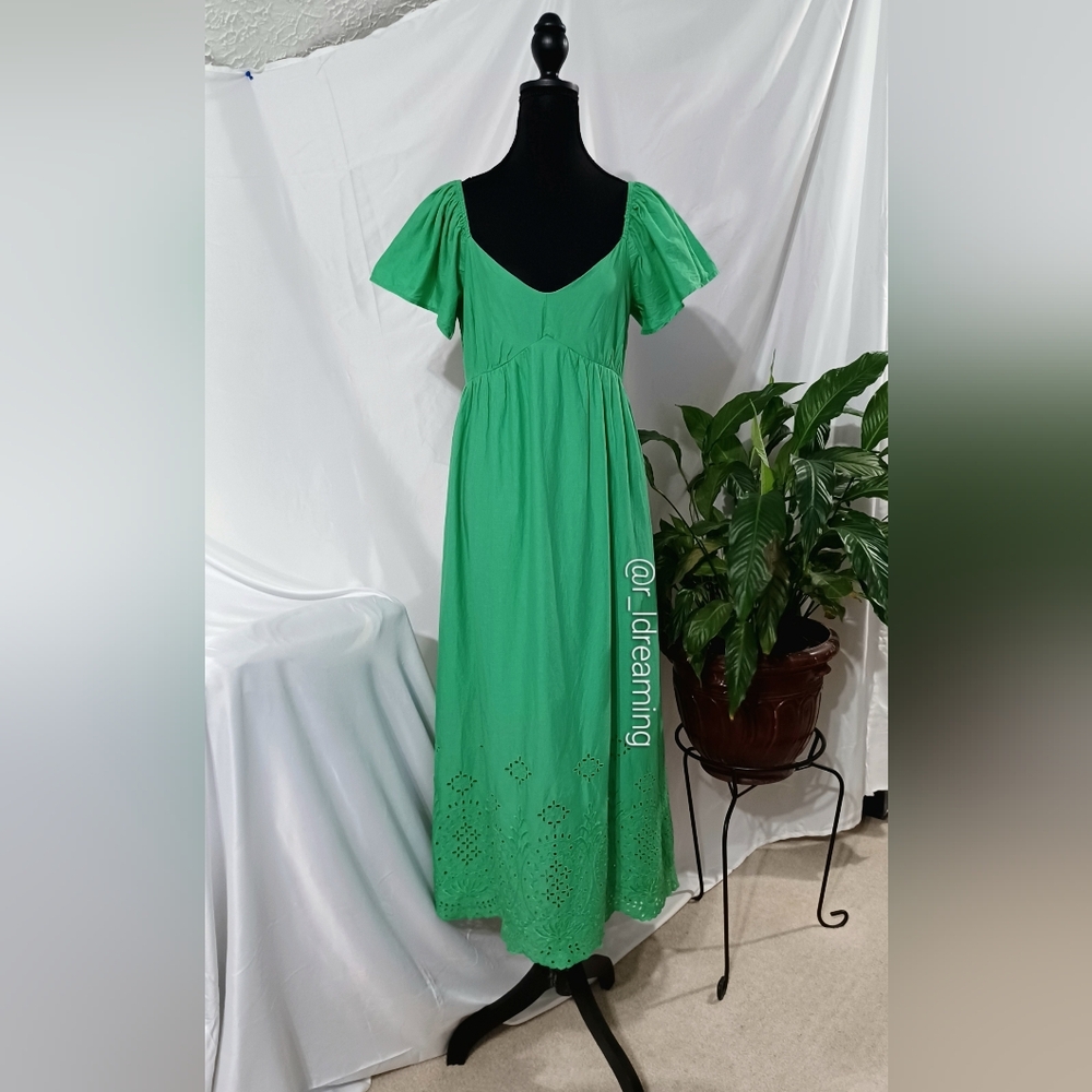 NWT Loft Green Eyelet Midi Dress with Smocked Bodice Size Medium - Picture 2 of 8